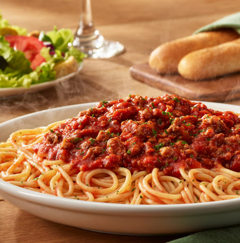 <a href="https://www.olivegarden.com/locations/fl/kissimmee/west-kissimmee-near-margaritaville-resort/1793" target="_blank"><strong>Olive Garden</strong></a> 